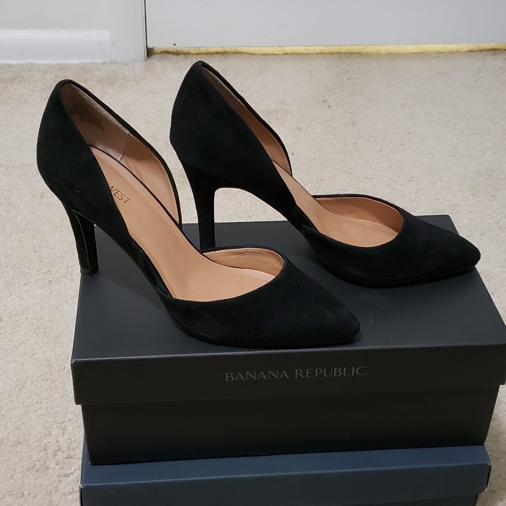 Nine West Black suede heels